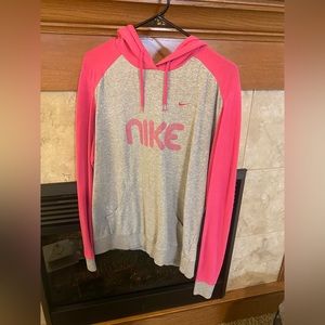 Nike women’s lightweight hooded sweatshirt size XL